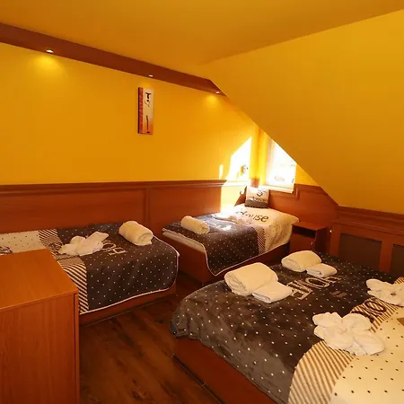 Szekelykert Panzio Bed & Breakfast 2*
