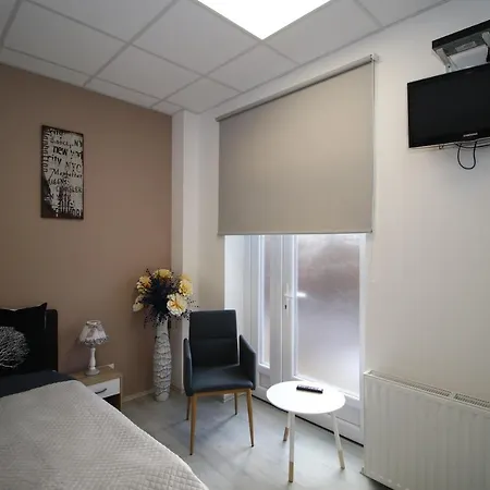 Szekelykert Panzio Bed & Breakfast 2*